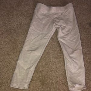 Girls white/ cream leggings very cute barely used